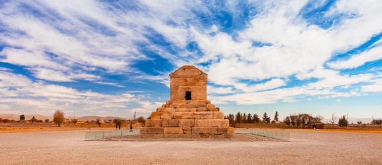 Qué ver en Irán Pasargada